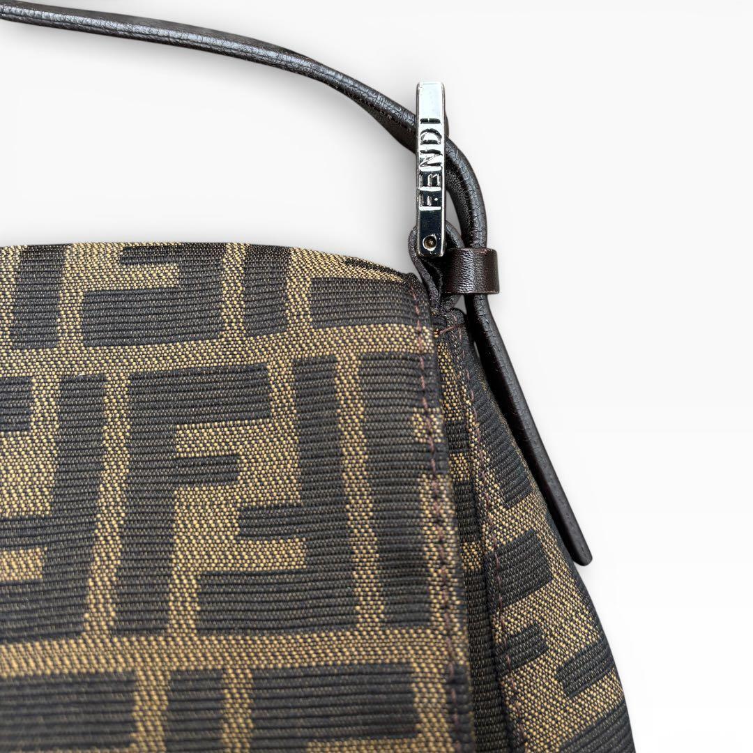 FENDI フェンディ マンマバケット ワンショルダーバッグ ズッカ柄 美品