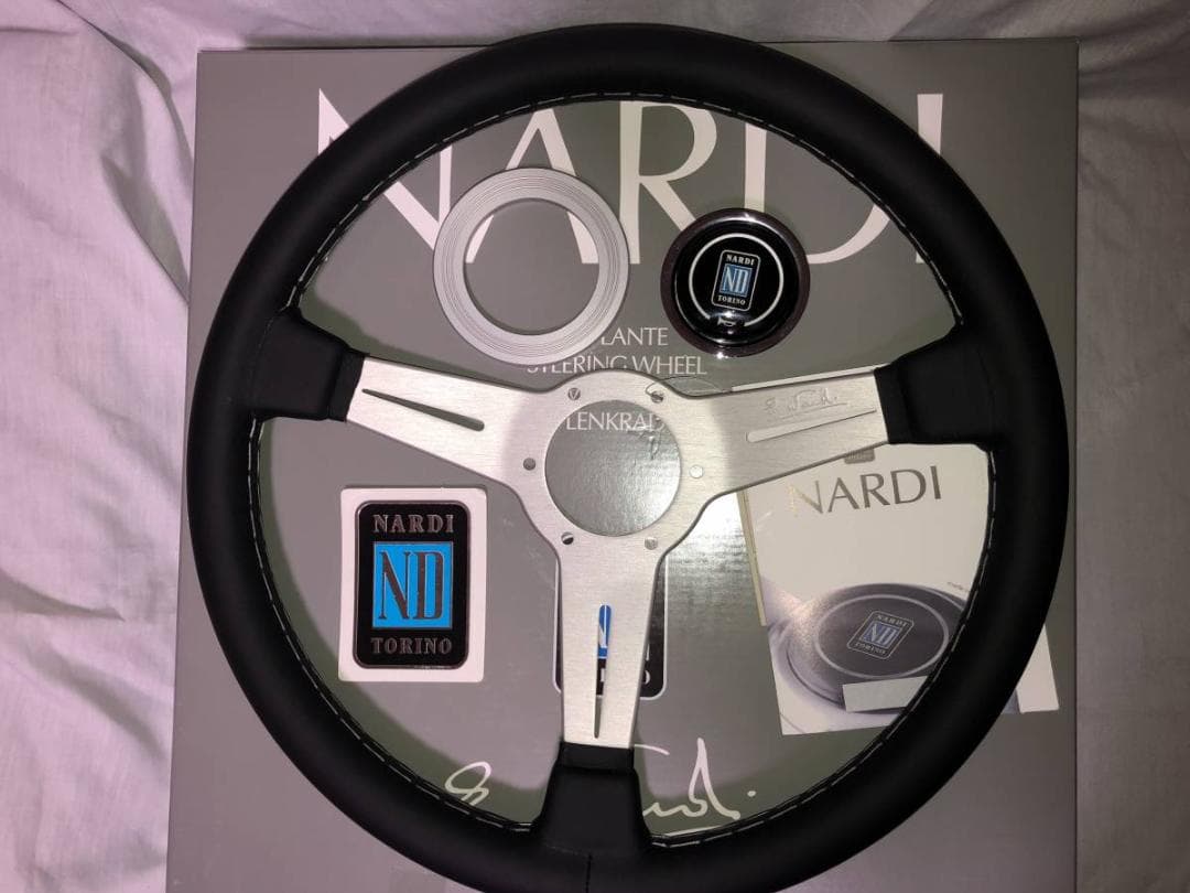 ★ナルディ　NARDI N131 クラシック360　BKレザー＆SILスポーク