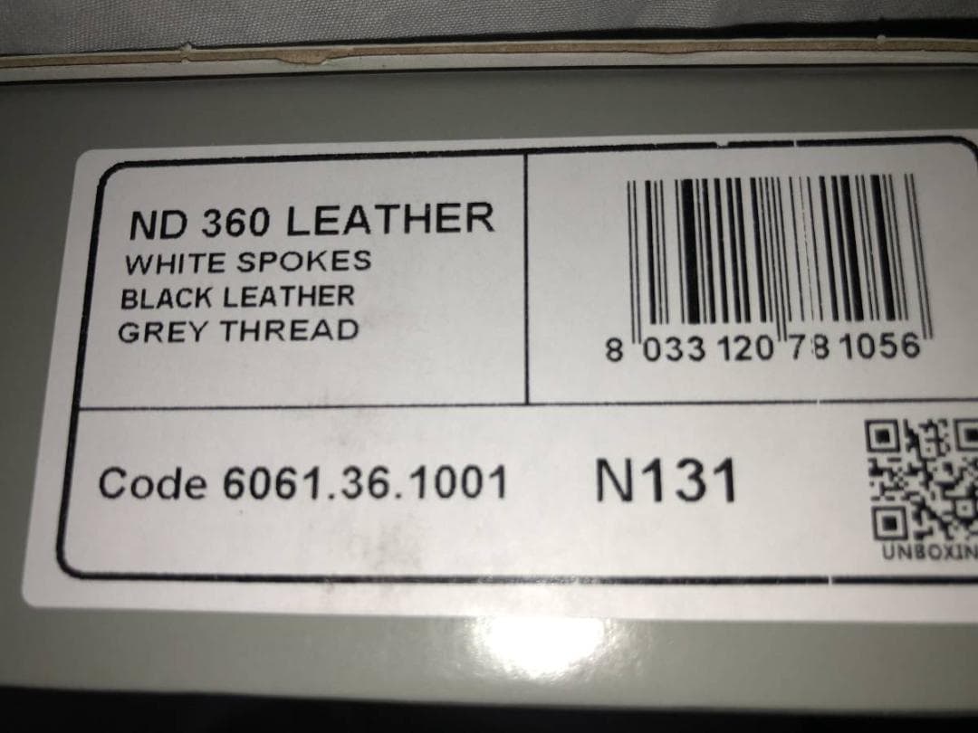 ★ナルディ　NARDI N131 クラシック360　BKレザー＆SILスポーク