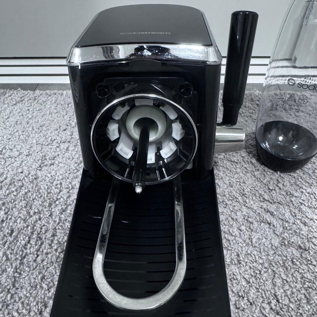 SodaStream Art ブラック 炭酸水メーカー ボトル付き　ガス付き