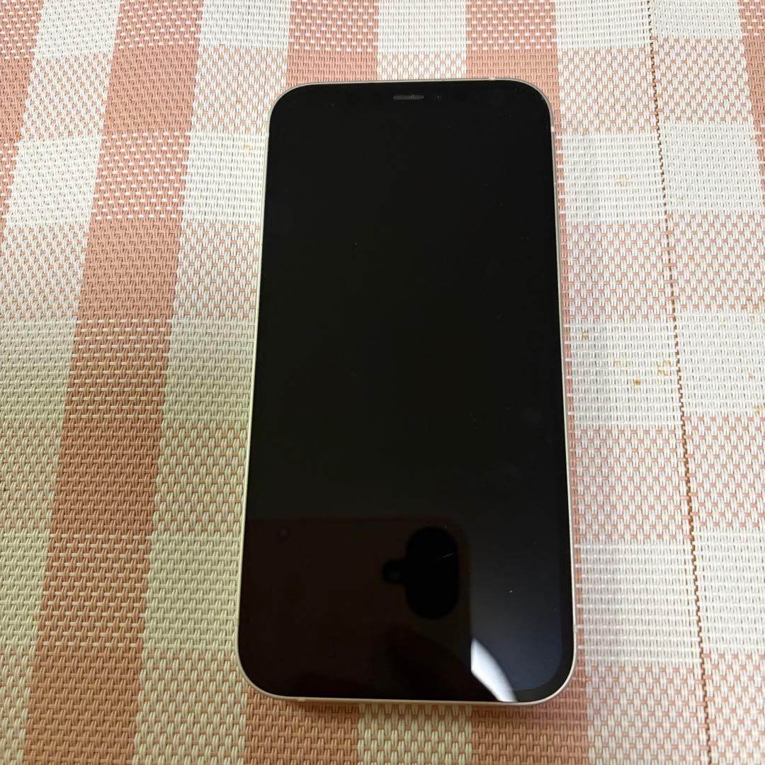 Apple iPhone 12 本体 ホワイト