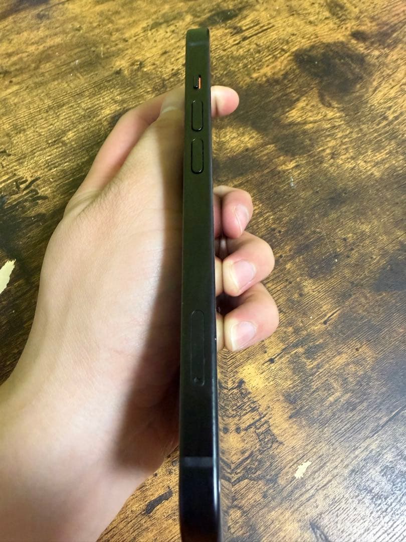 Apple iPhone 15ブラック 本体