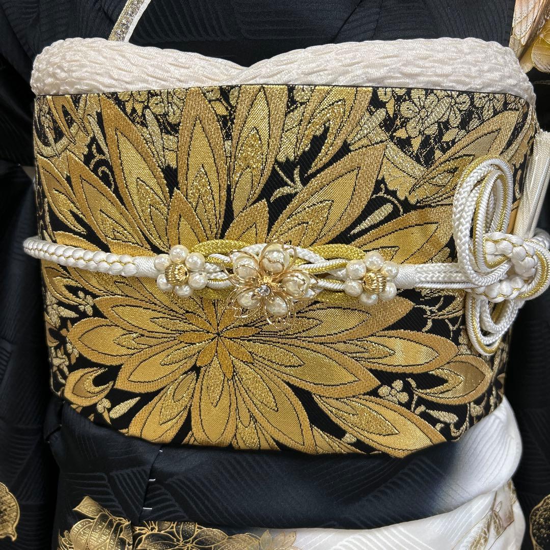 ゴージャスな黒白染め分けにゴールドの振袖セット