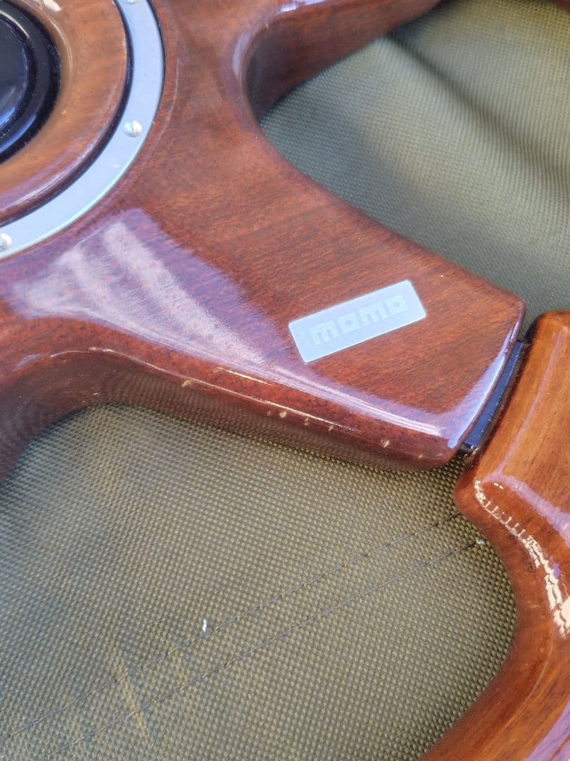 MOMO エトラ ステアリング 本体