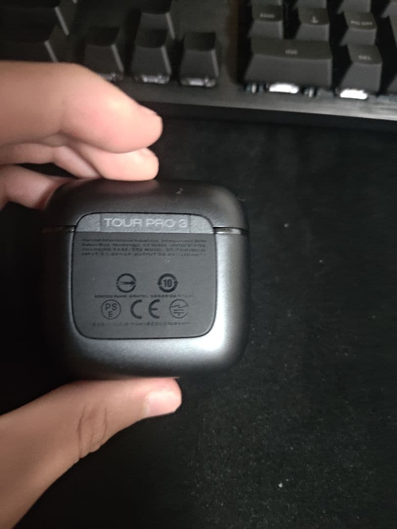 JBL TOUR PRO 3 ほぼ未使用 付属品全てあり