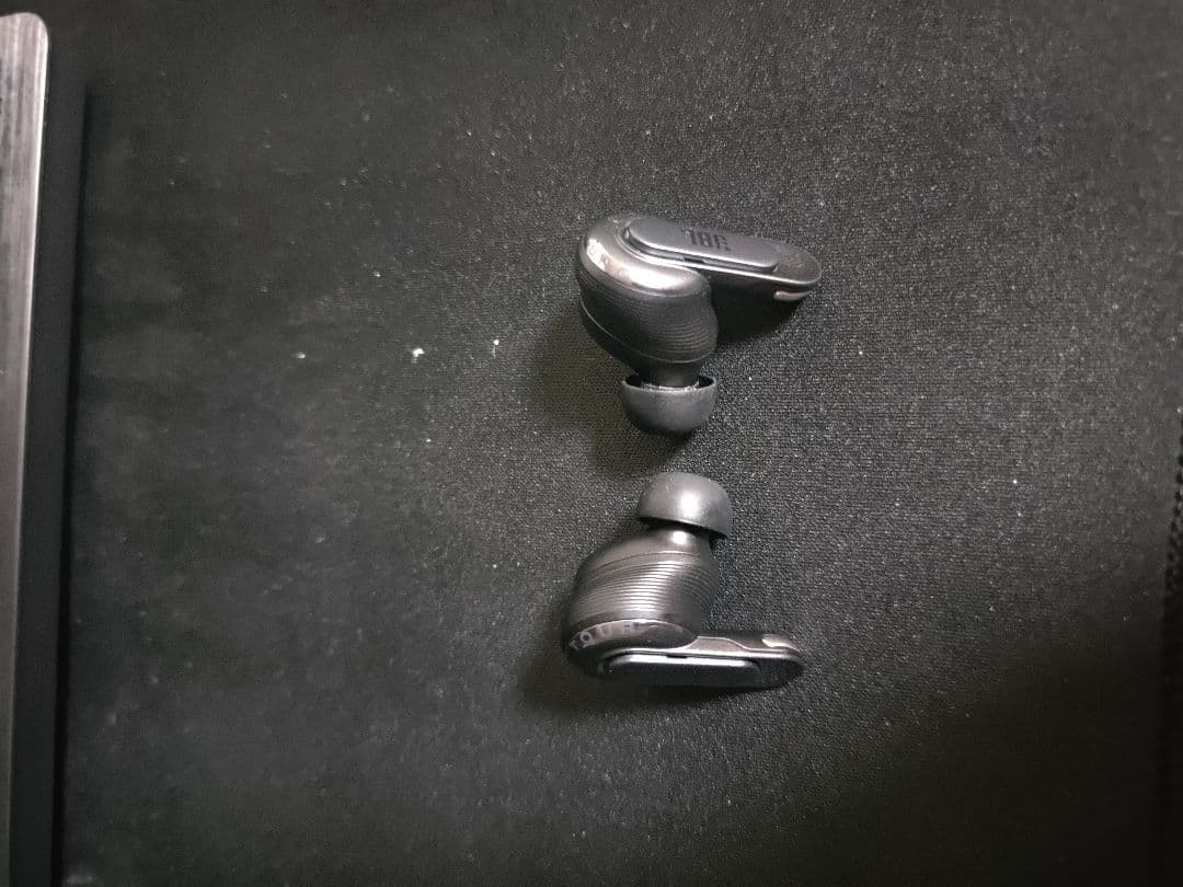 JBL TOUR PRO 3 ほぼ未使用 付属品全てあり