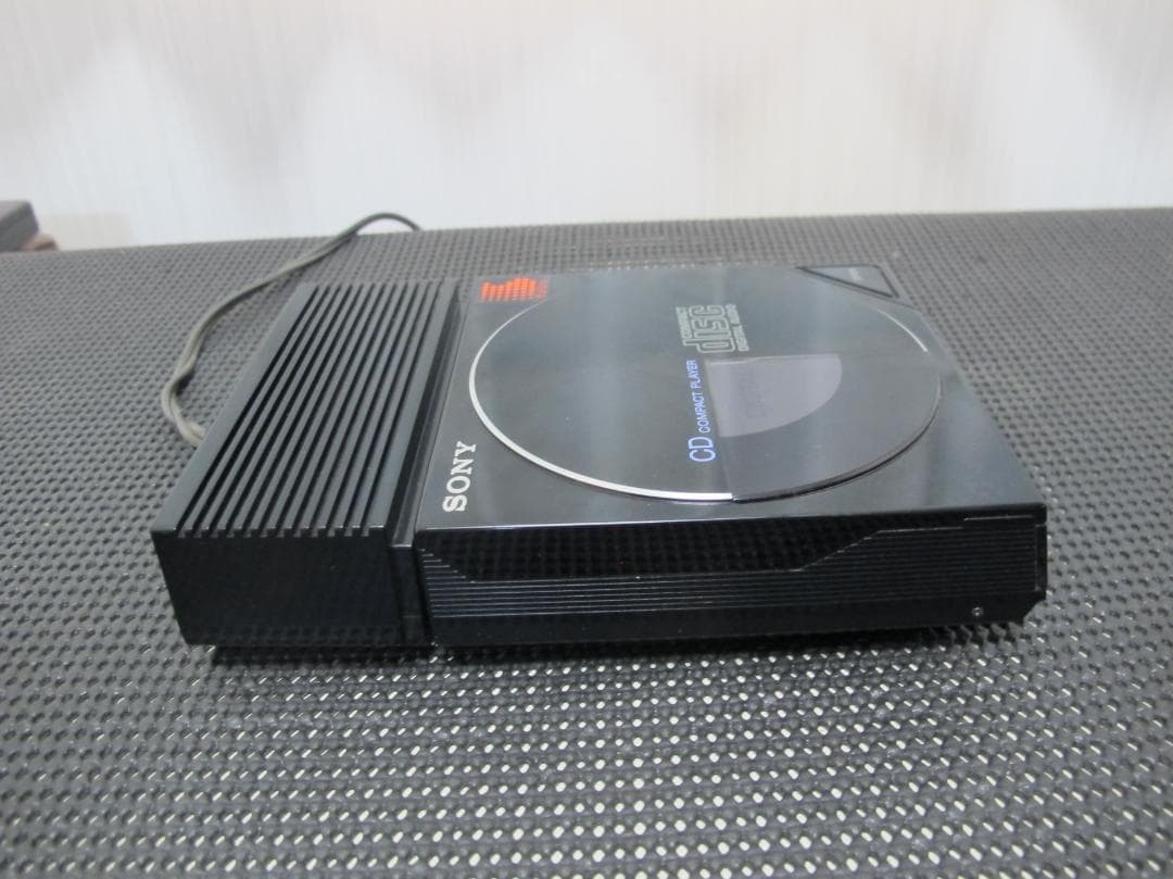 SONY D-50 ポータブルCDプレーヤー 奇跡の完動品 少し難アリ