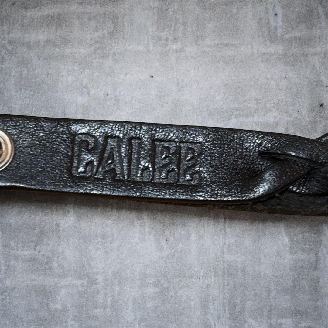 【美品】キャリー　スタッズ　レザー　キーホルダー　オモシーチャンネル　スタッズ