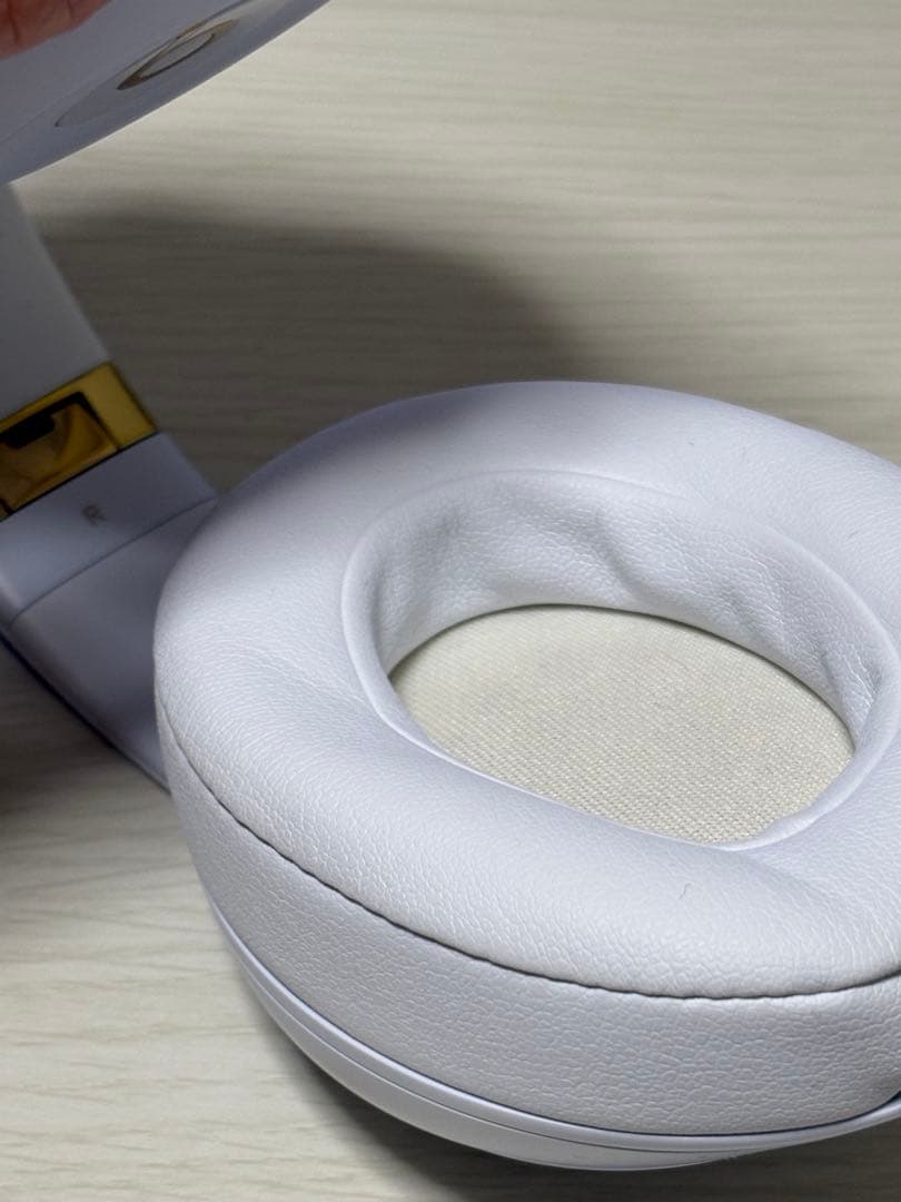 Beats studio3 Wirelessホワイト