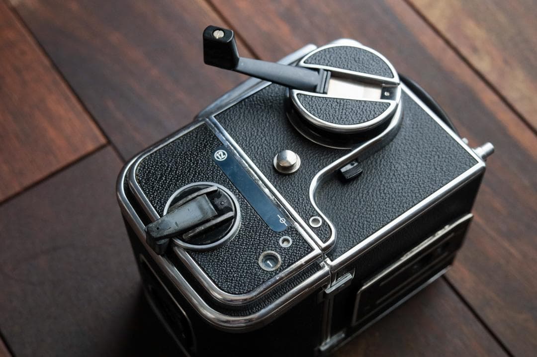 HASSELBLAD 500C/M ボディ A12マガジン付き