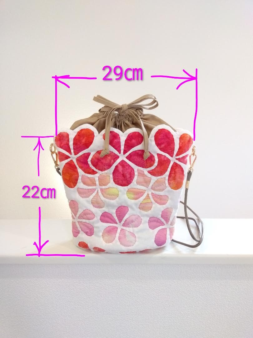 ハワイアンキルト　ハンドメイド　プルメリアショルダーバッグ