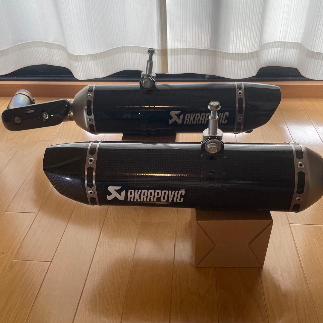 YZF-R1 09-14 アクラポビッチ/カーボン スリップオンマフラー/ヤマハ