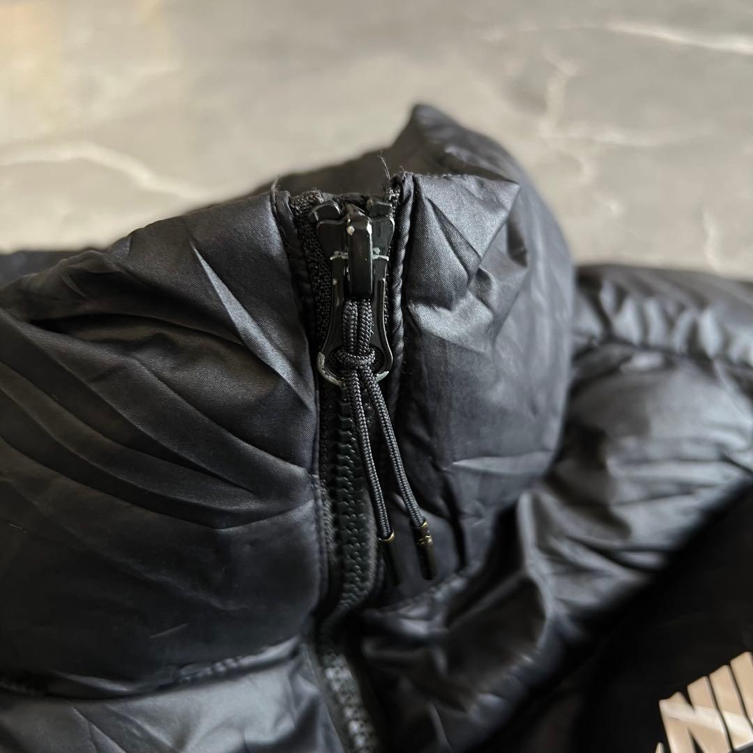 NIKE ブラック ダウンベスト スウォッシ　ワンポイントロゴ　肉厚　XL