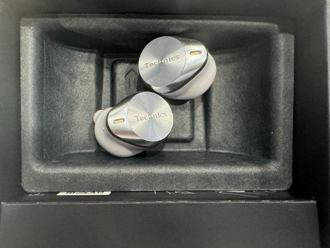 完全ワイヤレスイヤホン シルバー EAH-AZ80-S イヤホンピース　箱有り