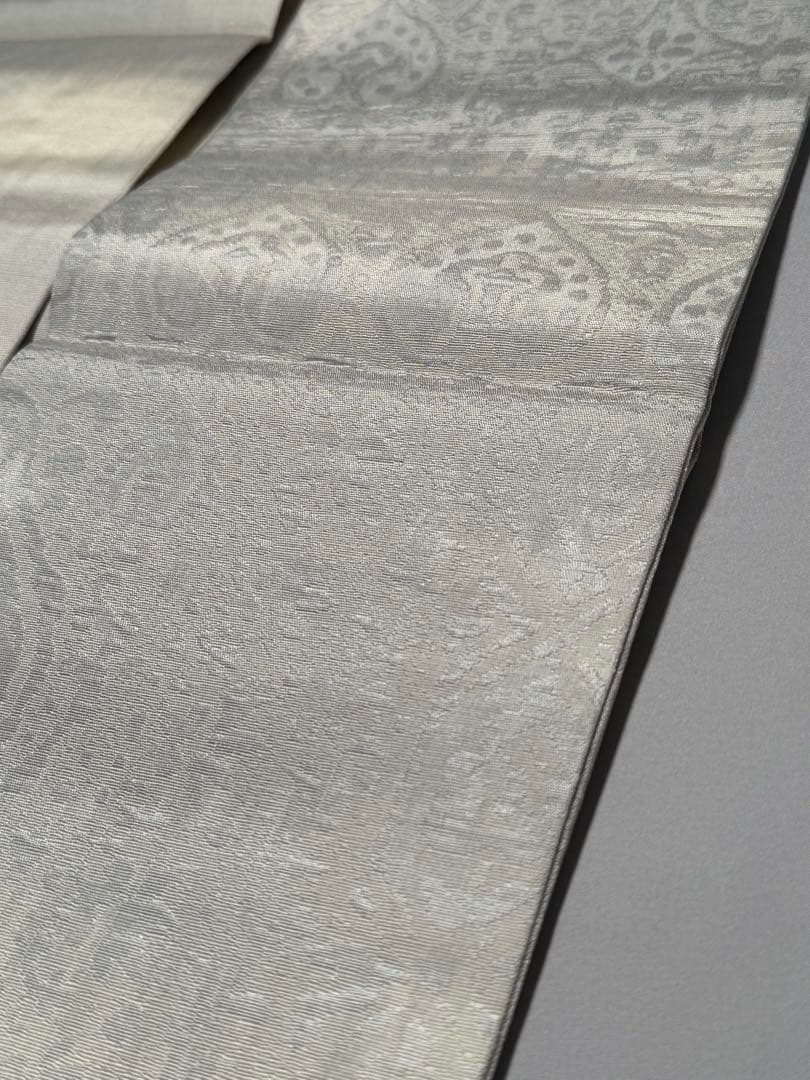 [美品] 名古屋帯　正絹　白　霞　更紗　唐草　洒落帯　カジュアル　小紋　紬