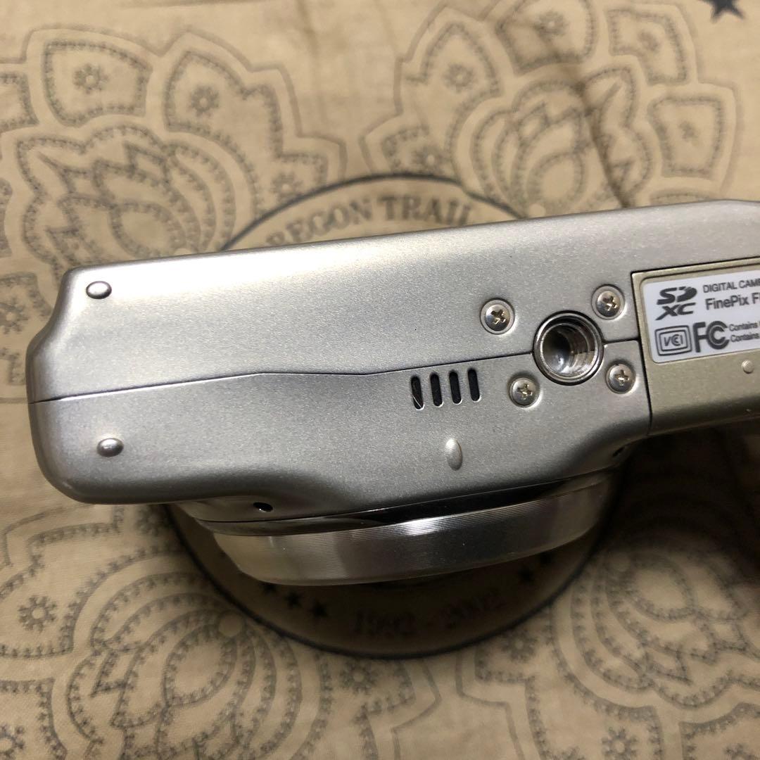 美品 FUJIFILM FinePix F800EXR デジカメ コンデジ