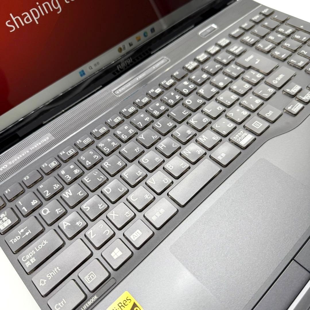 富士通 ノートパソコン 8世代 i7 新品SSD1TB Blu-ray 高音質