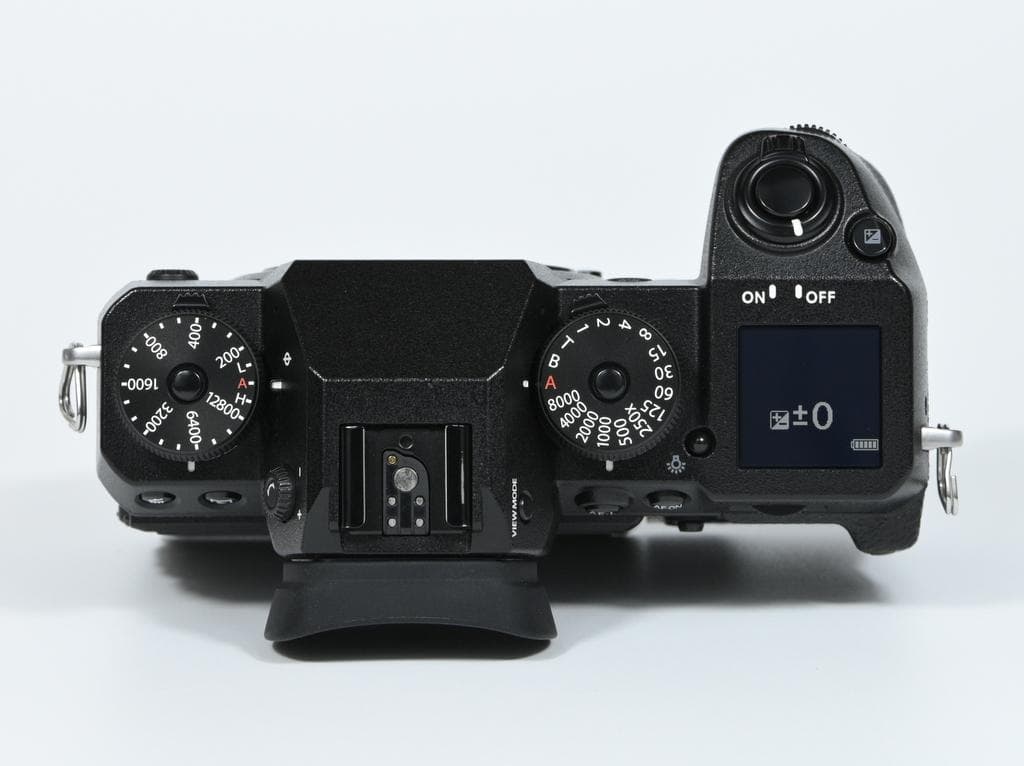 【超美品】 フジフイルム　FUJIFILM X-H1 ボディ《ショット数541》