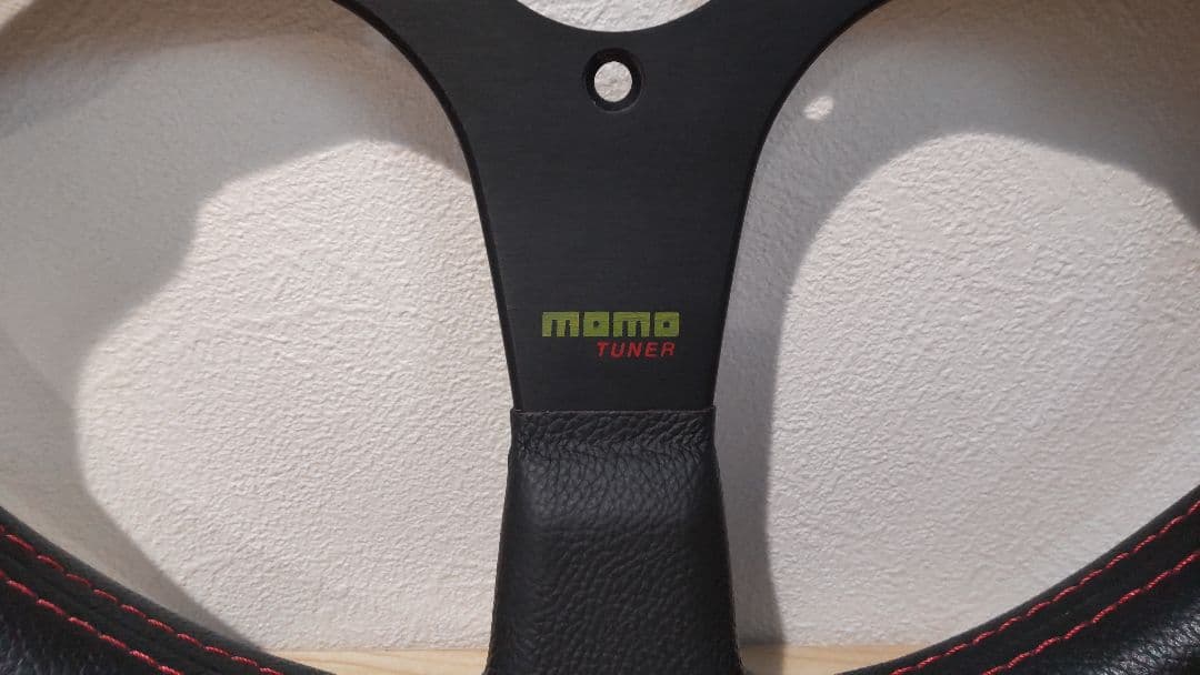 momo TUNER ステアリング 黒　350mm