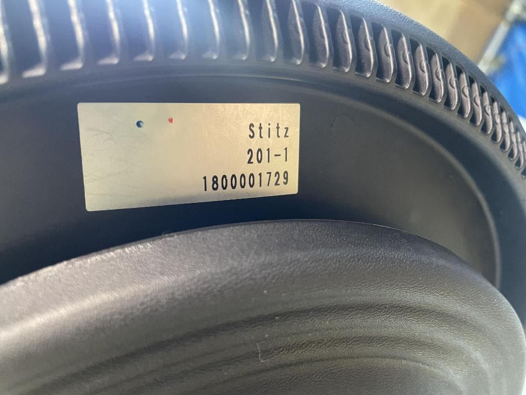 K◇1062 Wilkhahn ハーフシーティングチェア Stitz コルク