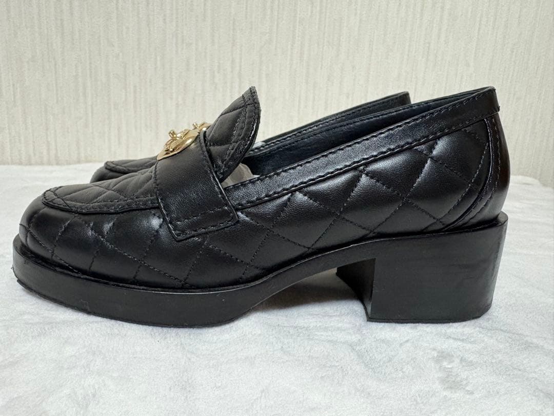 CHANELシャネル　ローファー　37