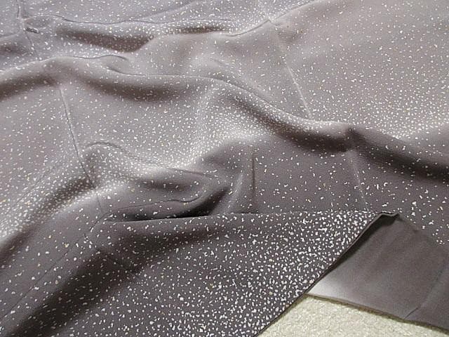 付け下げ小紋：美品：アラレ小紋・グレー・アズキ色：袷正絹：７号：P30