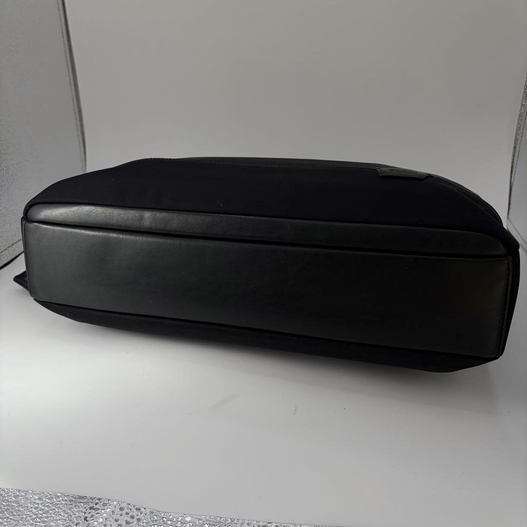 【美品】トゥミ ビジネスバッグ ハリソン バーンズブリーフ スリム ブラック