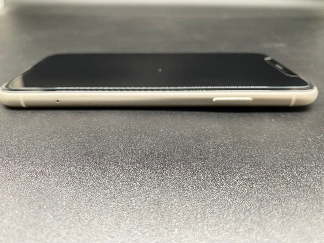 ★【美品】Apple iPhone11 NWM22J/A 128GBSIMフリー