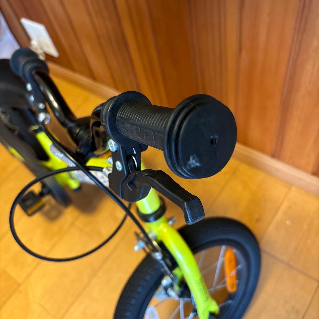 室内保管　STRIDERストライダー　14x ライムイエロー　純正スタンド