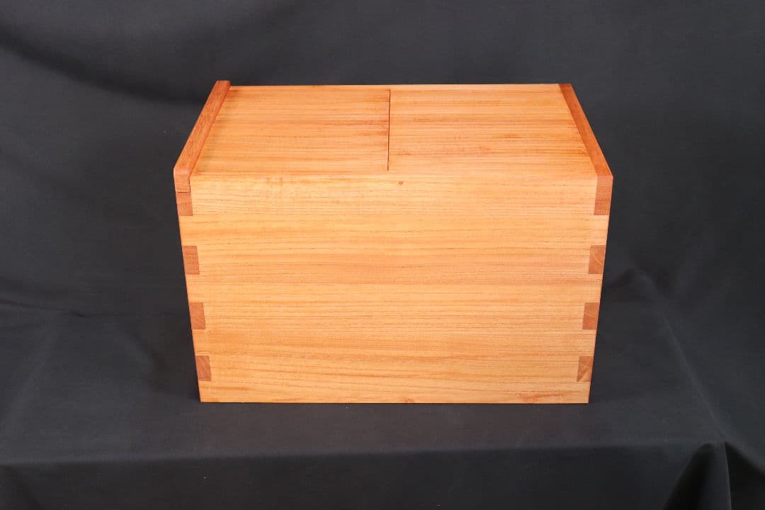 【新米の美味しさ長続き】伝説の桐米びつ30キロ用スライドタイプ 　柿渋塗り