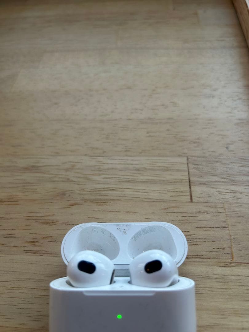 AirPods 3 本体 ホワイト 充電ケース付き