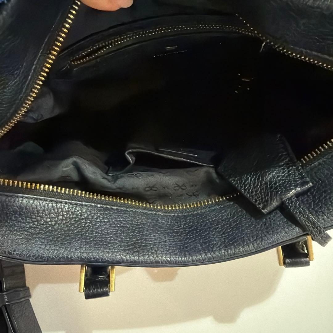 ロ*ェ様 アニヤハインドマーチ　ブラックレザー ハンドバッグ　カーカー