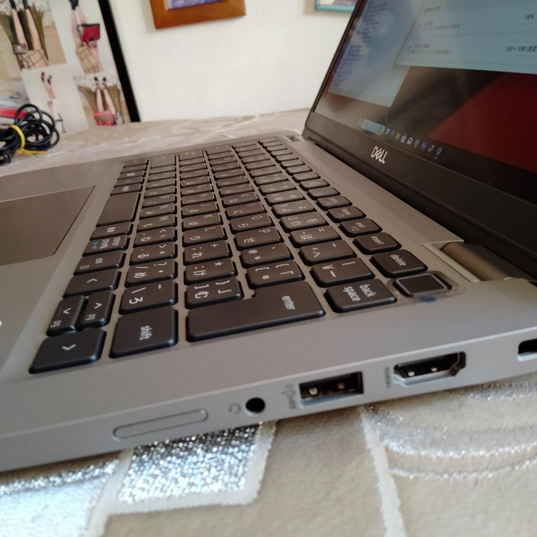 13インチ DELL 5330 12世代 i5 256G 16G FHD