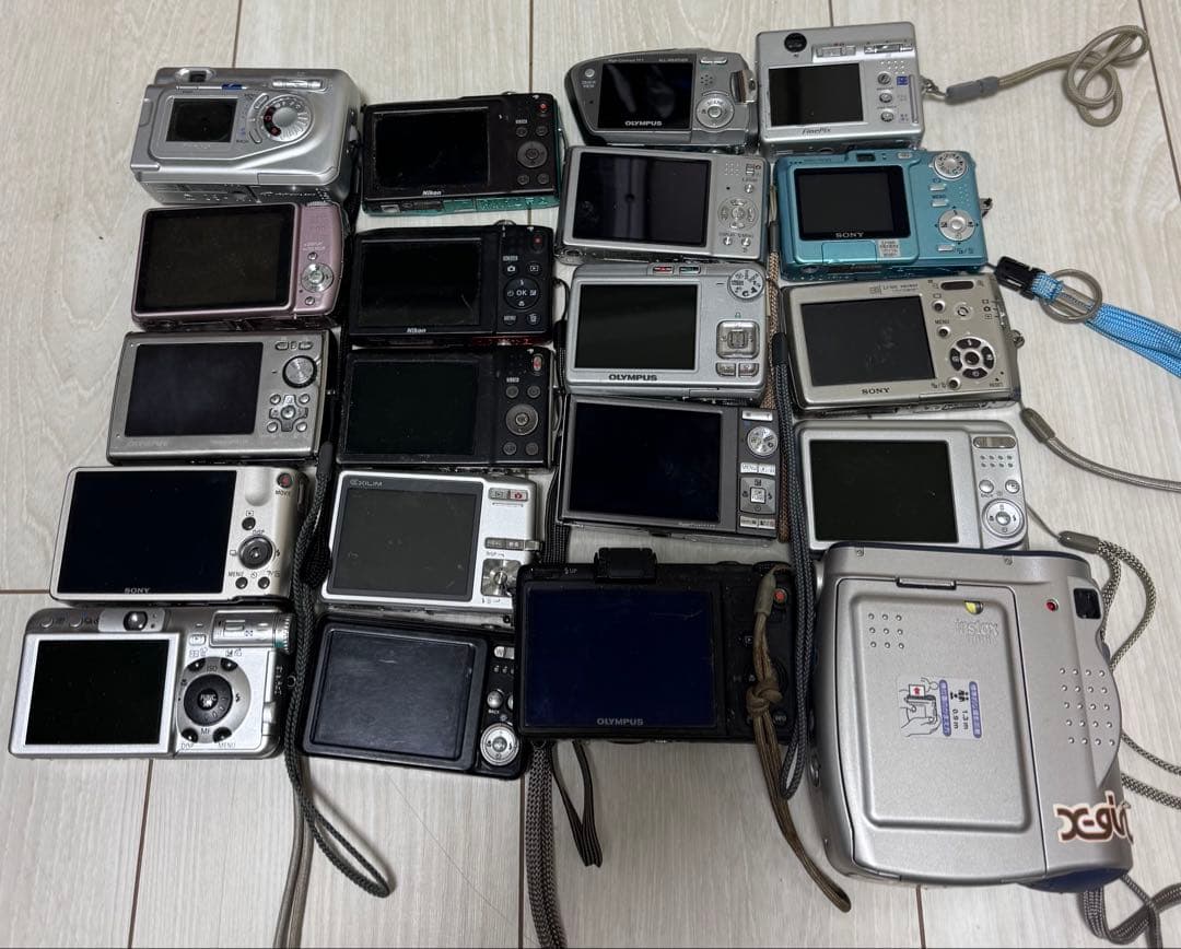 デジタルカメラ　20点セット　(未確認) (ジャンク品)