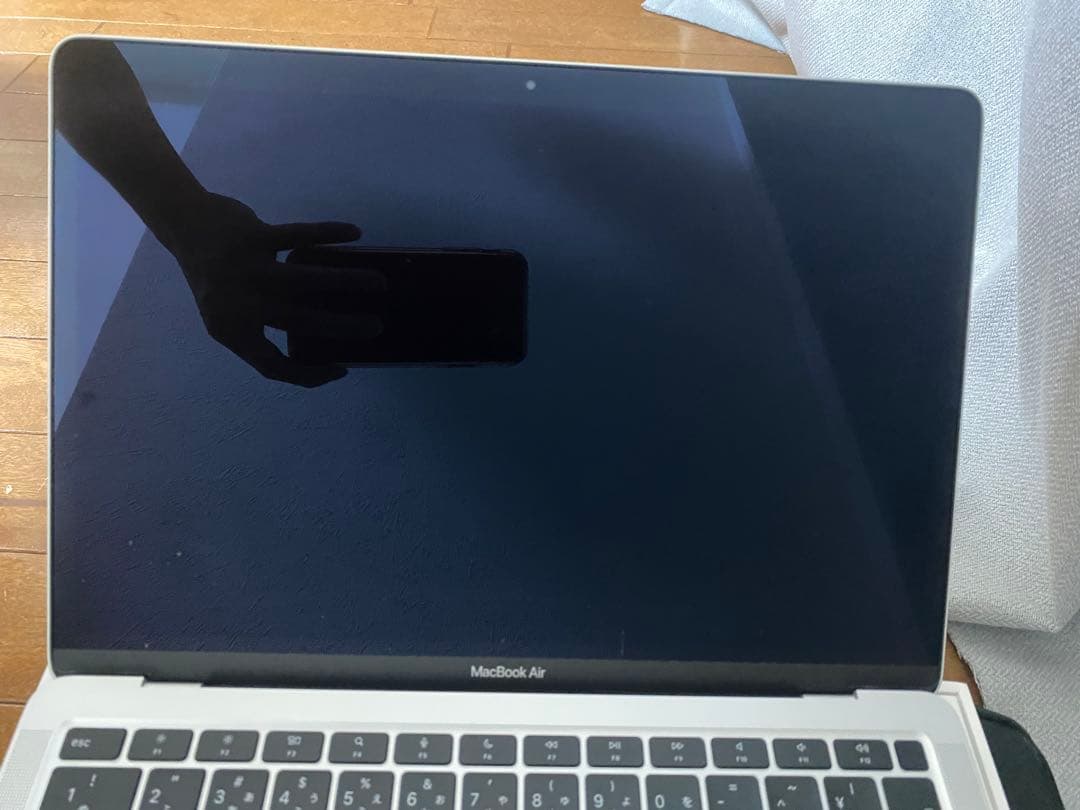 【美品】MacBook Air M1 2020 8GB/SSD256GB