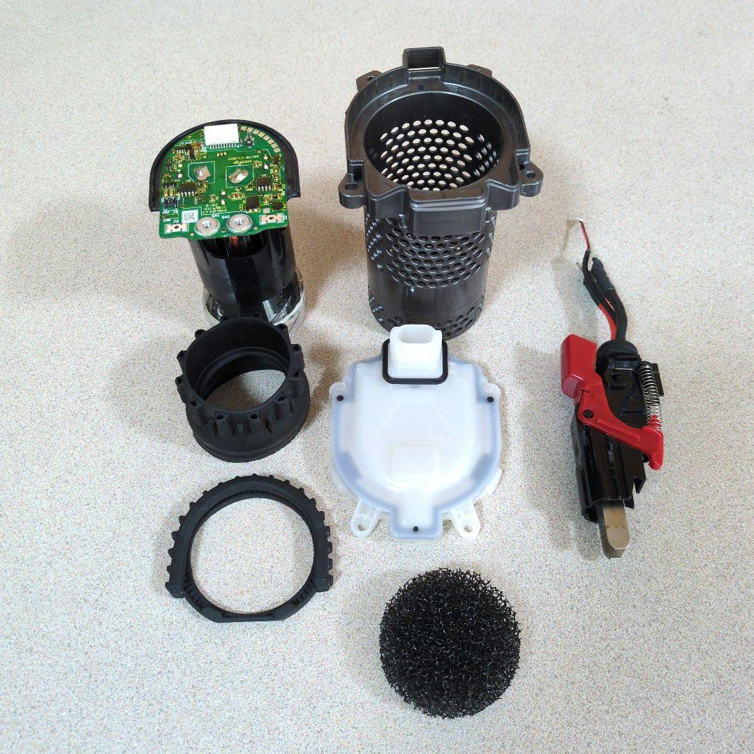 【美品】スタンド付き ダイソン cyclone v10 sv12 分解洗浄済み