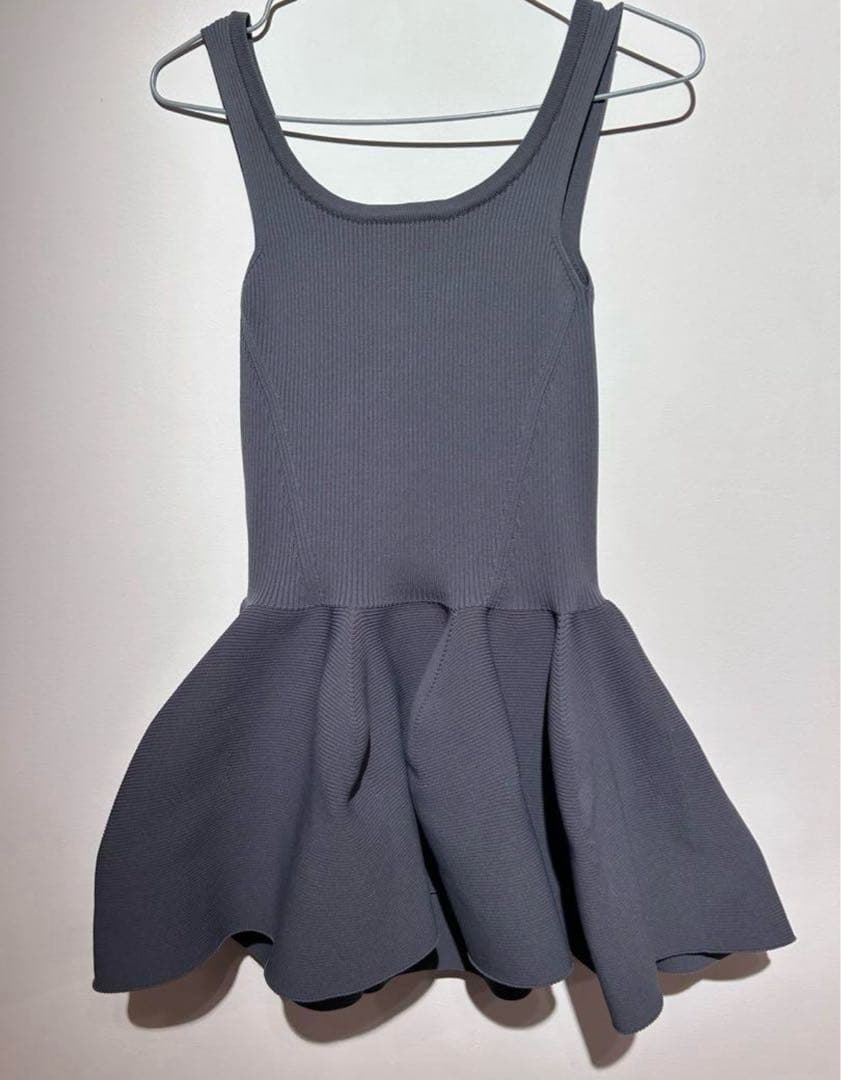 【CFCL】グレー フレアトップス