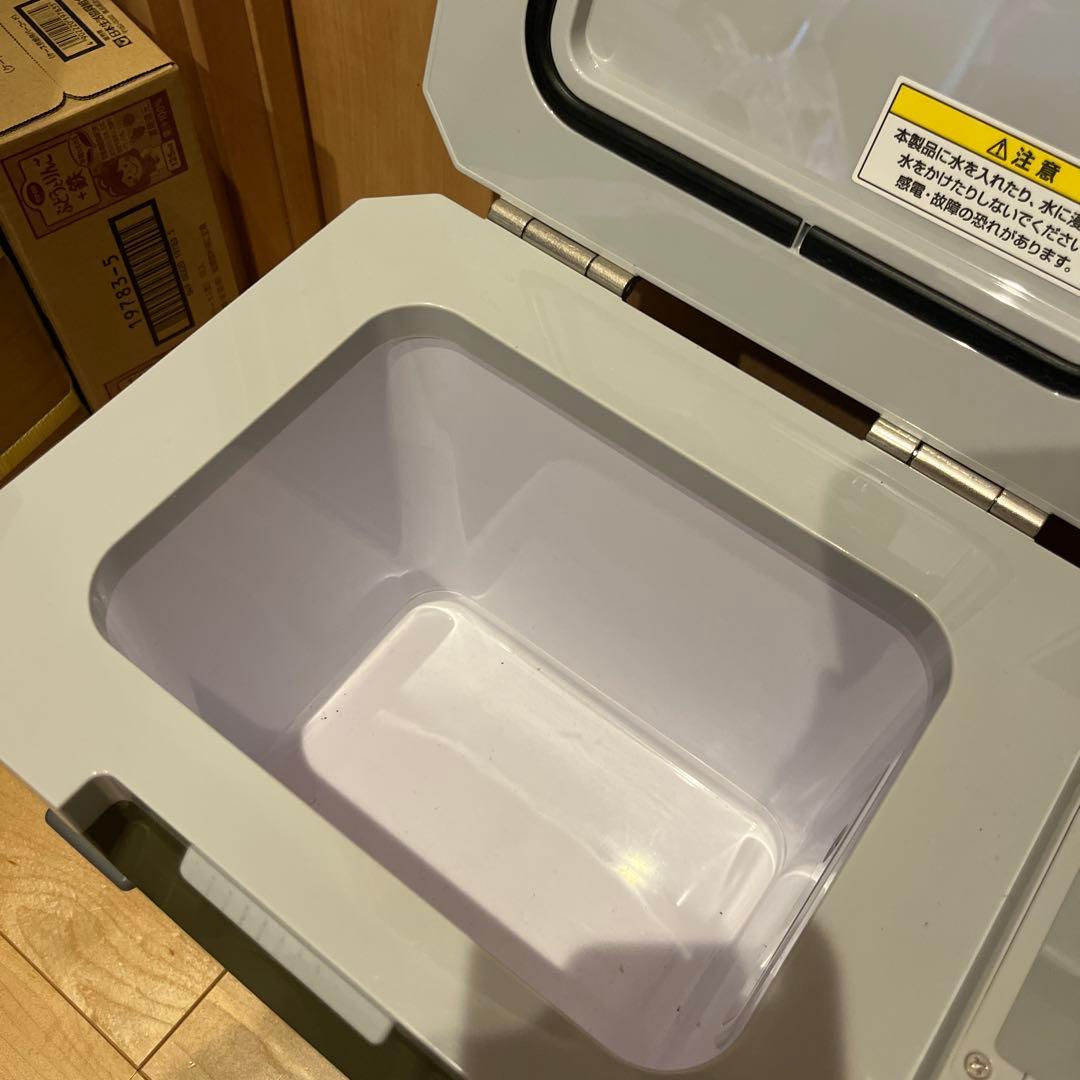 【中古　良品】マキタ保冷温庫CW003G シガーソケット　ACアダプター