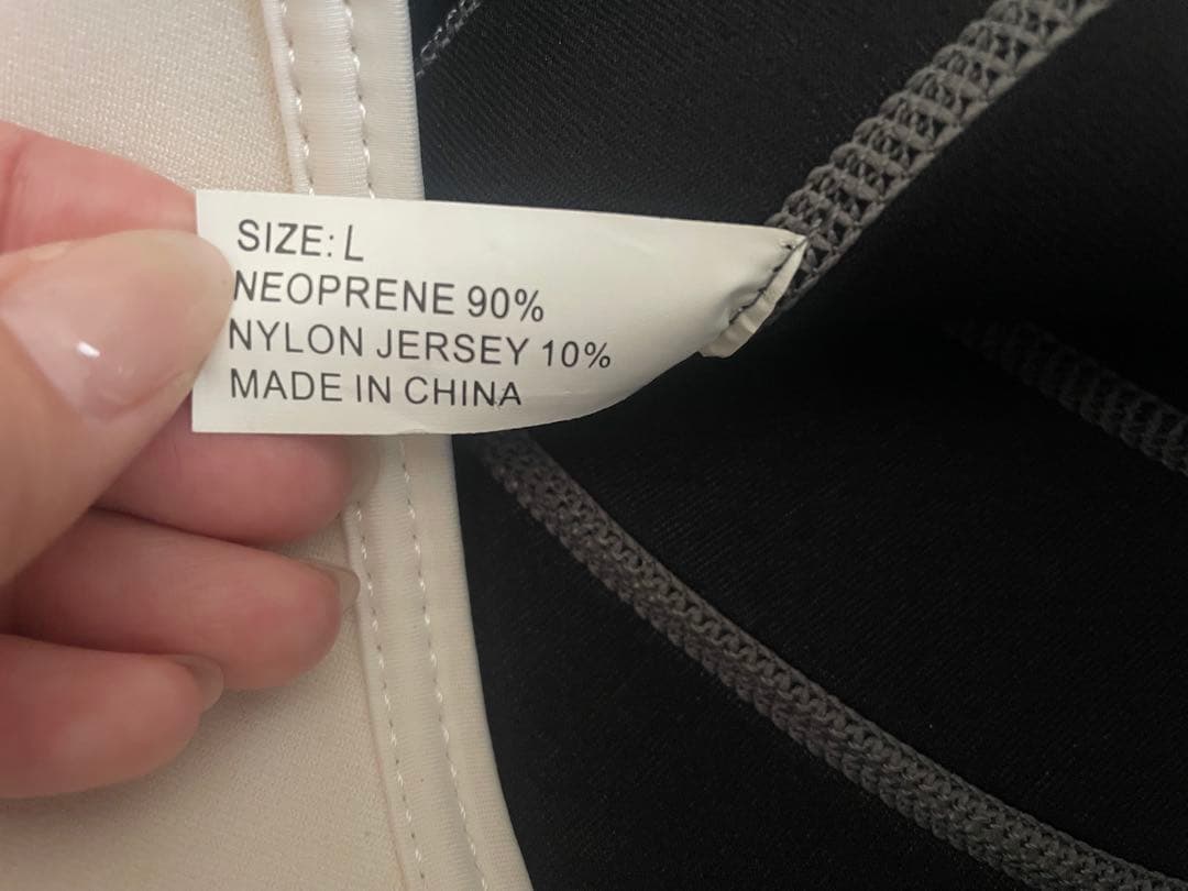 新品　ウェットスーツ　ホワイト