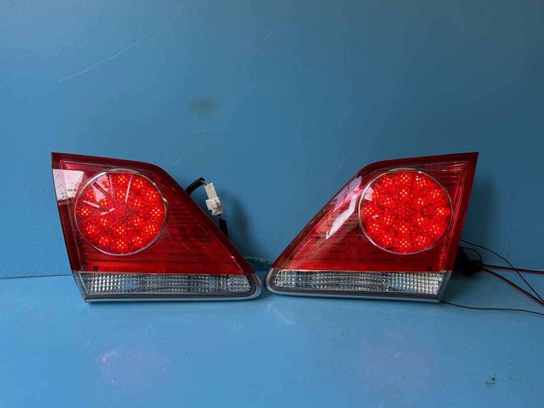 200系クラウン　アスリート後期　テールランプ　ライト　トランク　20クラウンA