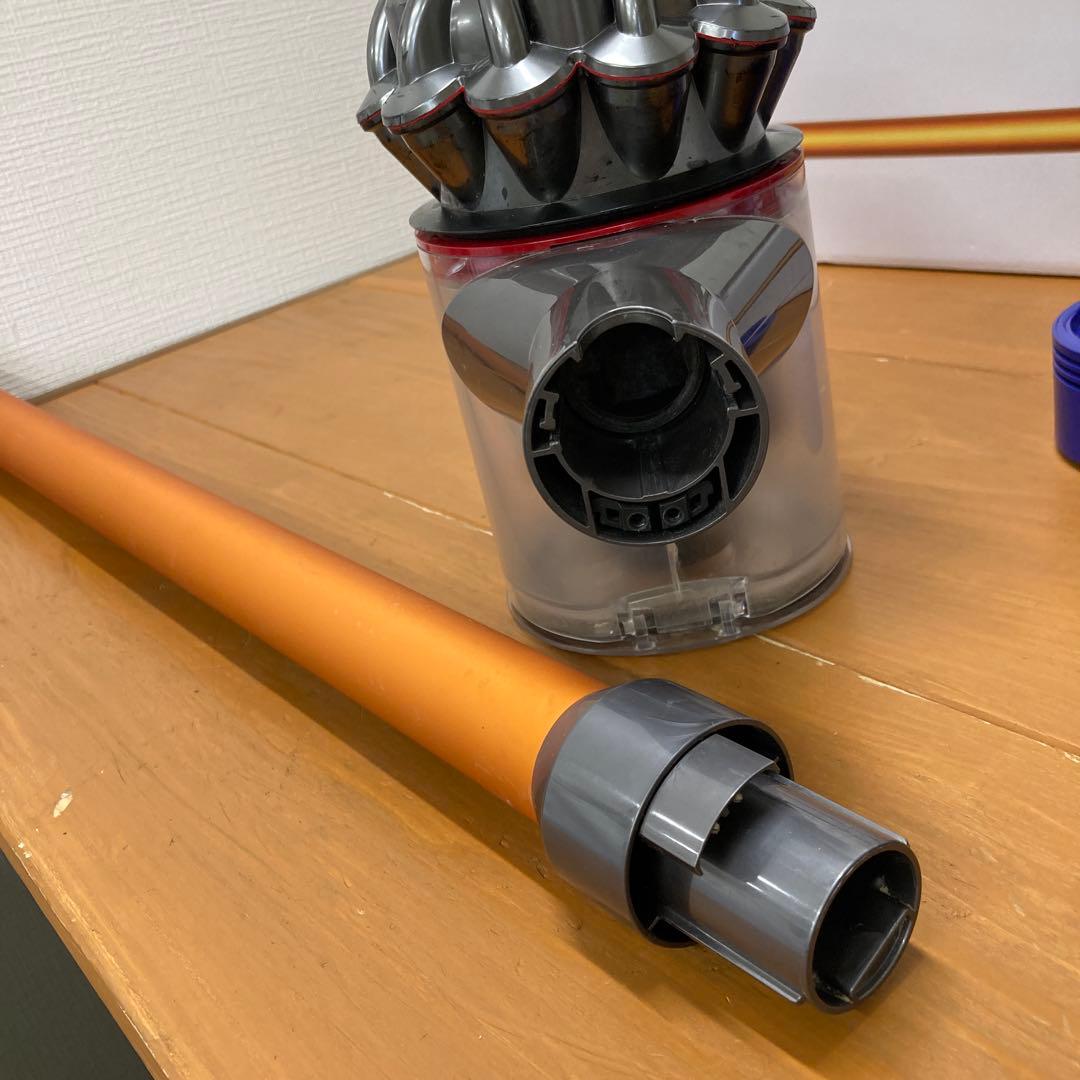 No.232 dyson V8 fluffy ダイソン 掃除機 クリーナー