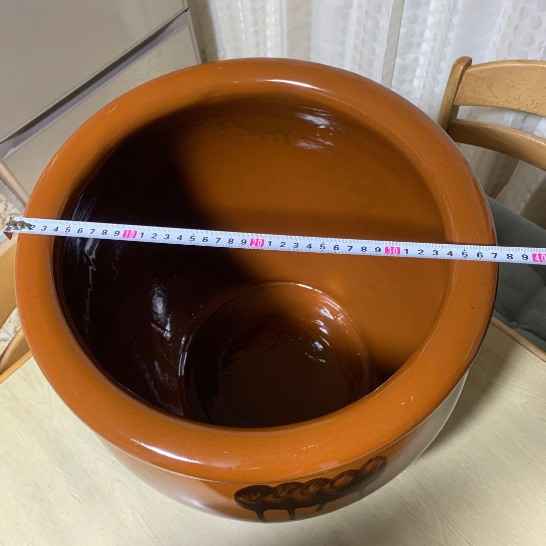 壺　かめ　陶器製　丸壺