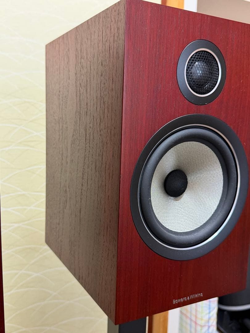Bowers & Wilkins 706 S2 スピーカー