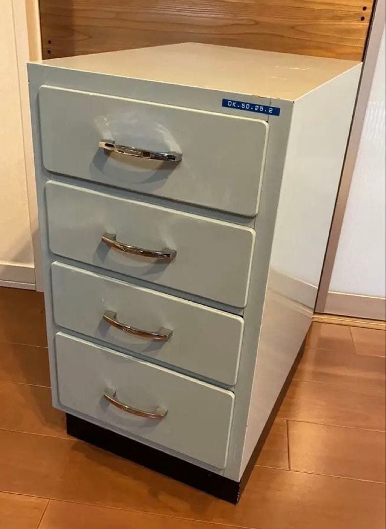 昭和レトロ木製4段チェスト /キャビネット