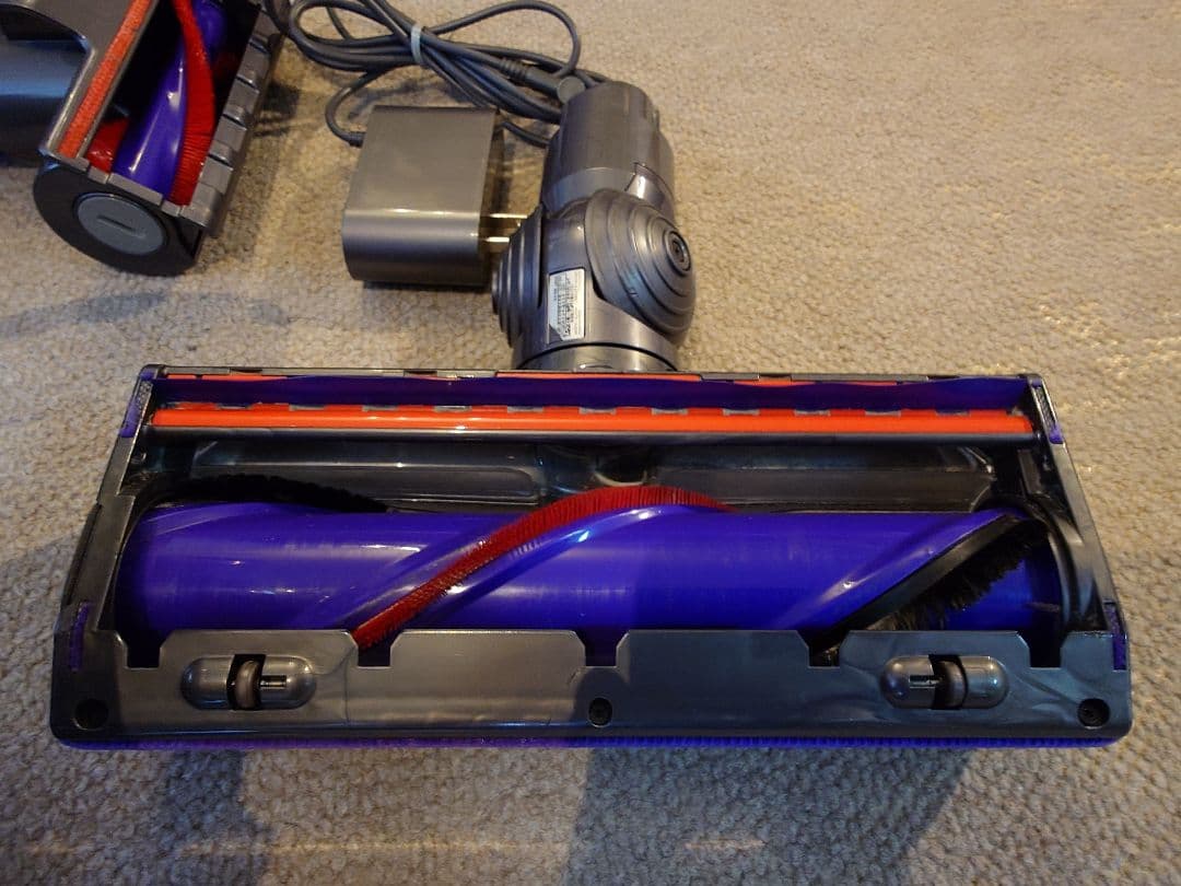 DysonダイソンV10(SV12) ジャンク品バッテリーは純正新品交換済未使用