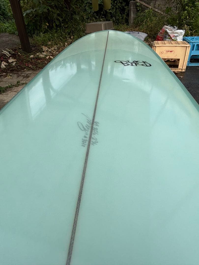 超極上　ブラックバードサーフボード6.4 ミッドレングス