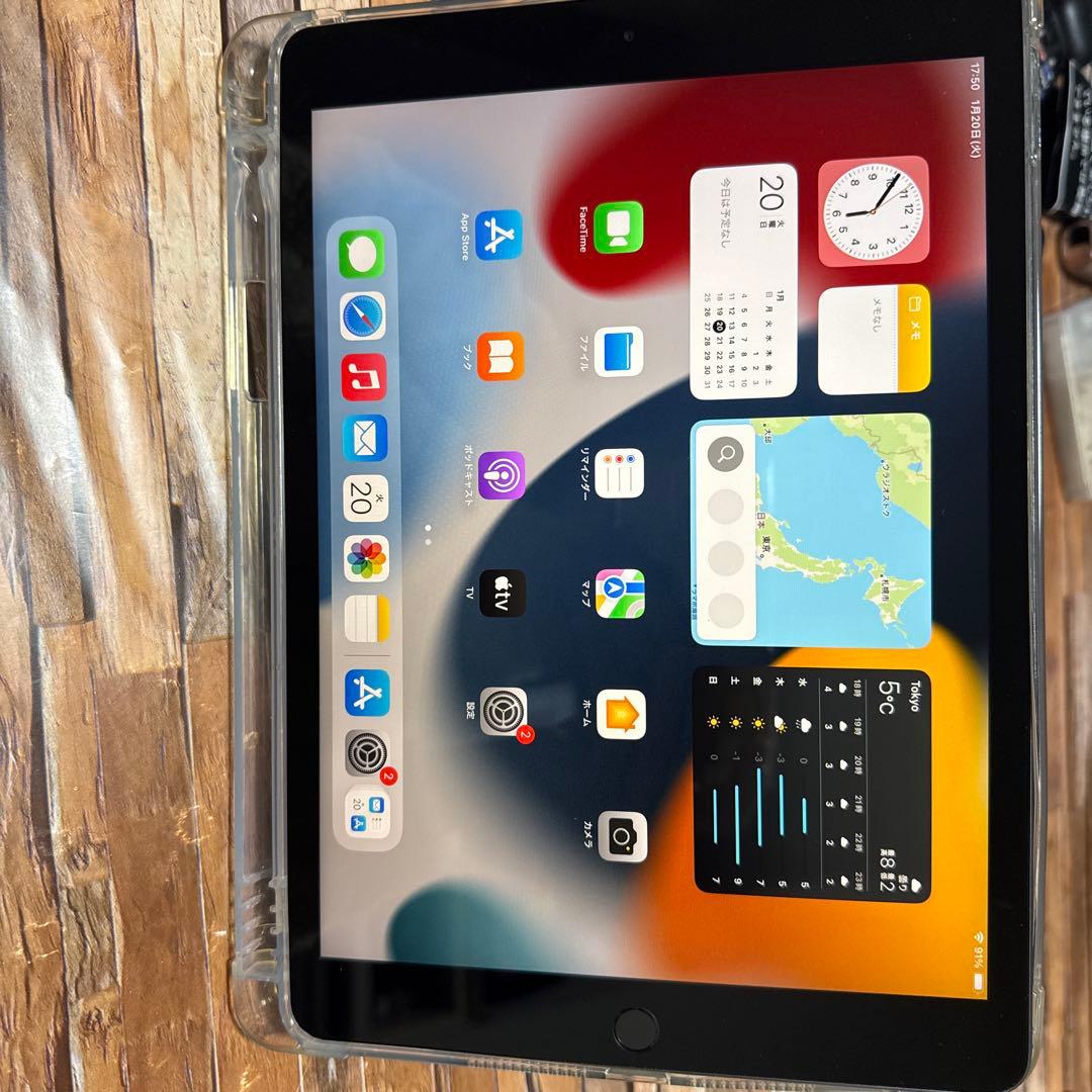 【美品】完動品SIMフリーiPad第7世代　本体32GB