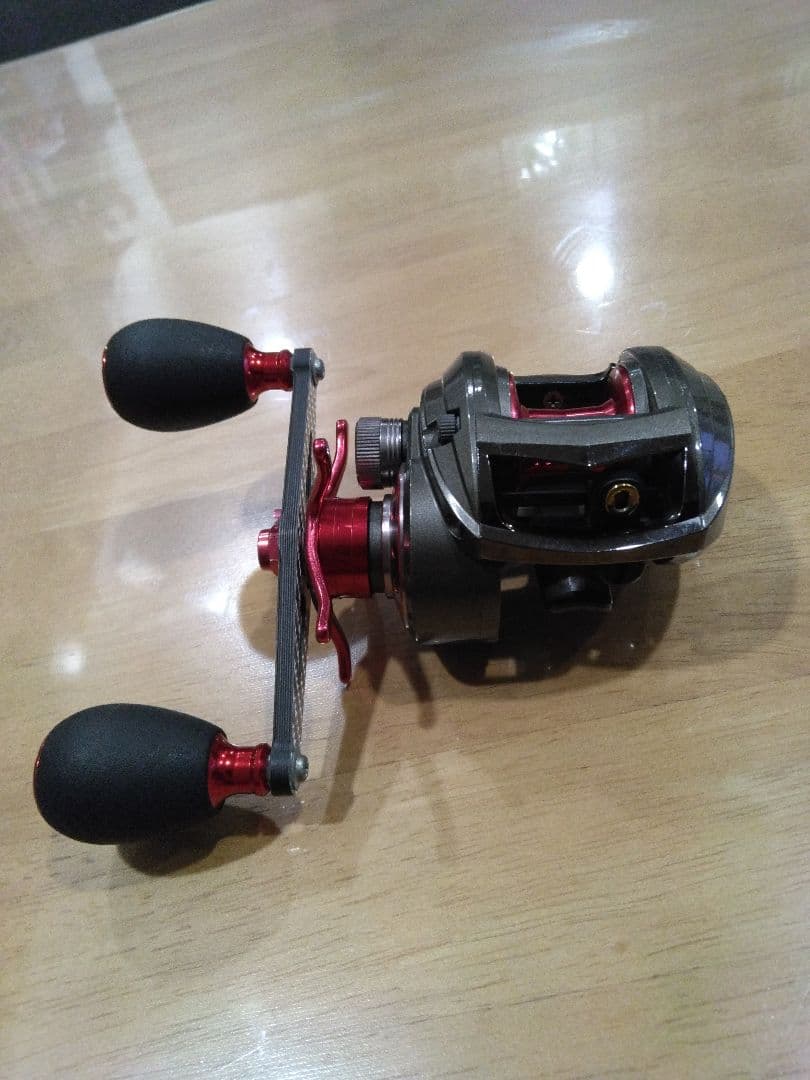 アブガルシア　レボALT　ZPIハンドル　シルバー　スタードラグ仕様