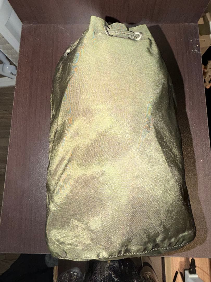 PRADA/プラダ オリーブグリーン ポーチ（巾着）