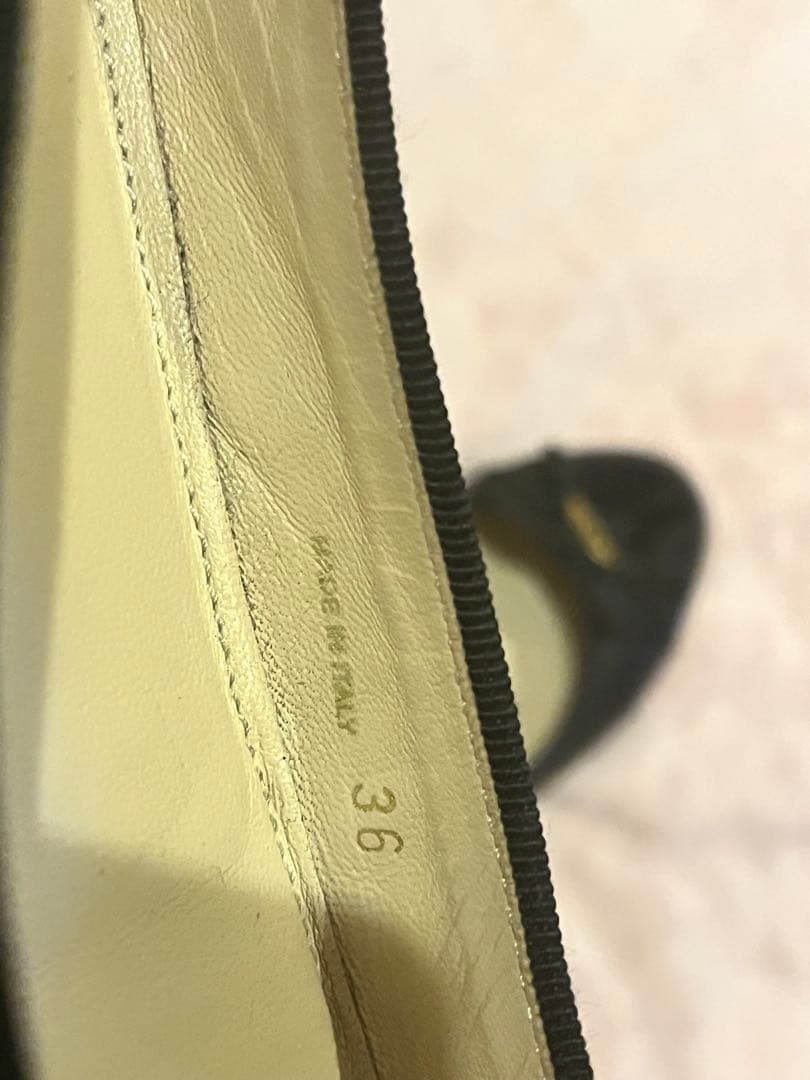 美品　PRADAプラダ　フラットシューズ　パンプス　リボン　ブラック 黒　バレエ